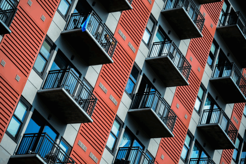 Essential Red Flags: Spotting Fraudulent Rental Listings
